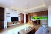 An excellent and charming apartment with 2 bedrooms for rent on Xuan Dieu 